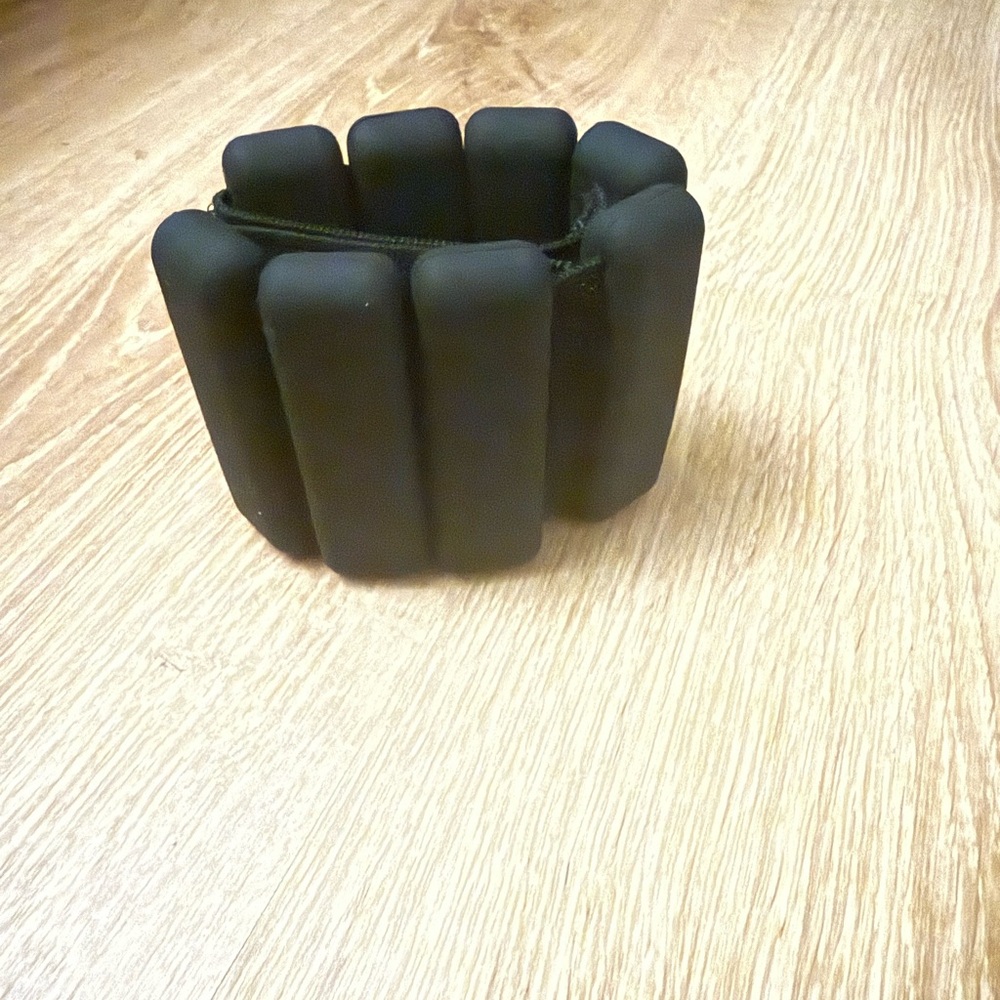 Single Black Weighted Band - 1 pound